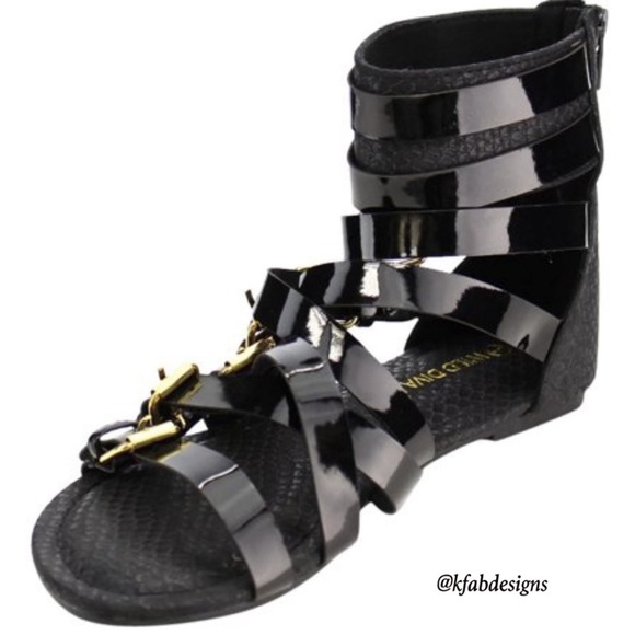 LAST 2! Strappy Black Zipper Textured Gladiator FlatSandal-Gold Tone Buckles - Picture 4 of 8